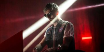 Νεκρός βρέθηκε ο Γάλλος DJ Kavinsky στο Παρίσι