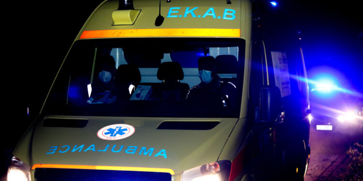 Δύο νεκροί από σύγκρουση ΙΧ με πυροσβεστικό στη Σπάρτη