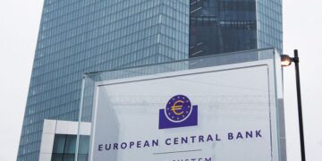 Τράπεζες: Συνεχίζεται η ισχυρή πιστωτική επέκταση προς τις επιχειρήσεις στην Ελλάδα – Τι δείχνουν τα στοιχεία της ΕΚΤ