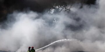 Ποδηλατικός γύρος Γαλλίας: Χωρίς θεατές ο αγώνας στα Πυρηναία λόγω της μεγάλης φωτιάς
