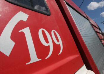 Φωτιά τώρα σε εγκαταλειμμένο κτήριο στο Ολυμπιακό Χωριό