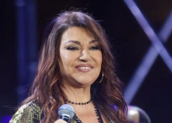Καίτη Γαρμπή: «Έχω πρόβλημα με τη φωνή μου» είπε κατά τη διάρκεια συναυλίας της στη Βαμβακού Λακωνίας