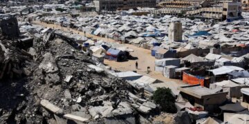 Το Ισραήλ επιμένει στον αφοπλισμό της Χαμάς: «Τέχνασμα» η διάλυση της κυβέρνησης στη Γάζα