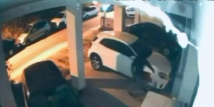 Θεσσαλονίκη: Κοντά στην ταυτοποίηση των δραστών των βομβιστικών επιθέσεων η Αντιτρομοκρατική