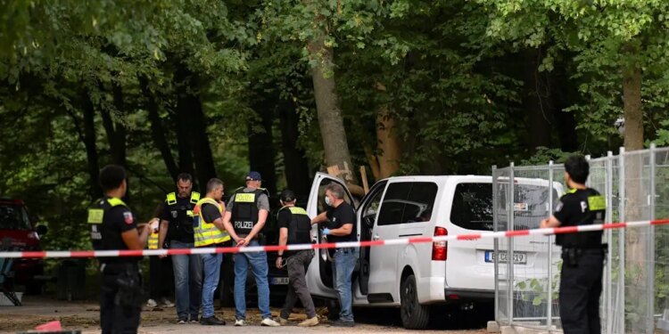 Βερολίνο: Νεκρός από πυρά αστυνομικών ο 21χρονος δράστης της επίθεσης στο Pride