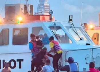 Γουιάνα: Βυθίστηκε φέριμποτ στον Ατλαντικό με 116 επιβάτες - Δεκάδες οι αγνοούμενοι