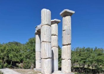 Ιερό Μεγάλων Θεών – Σαμοθράκη: 2,5 εκατ. ευρώ για αντιπλημμυρική προστασία και ψηφιακή σήμανση με QR και Braille