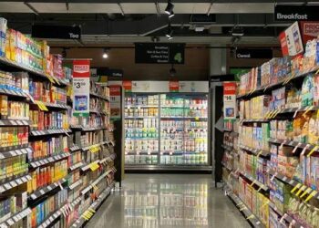Τη Δευτέρα ξεκινά η κατάθεση δεσμευτικών προτάσεων για τις μειώσεις τιμών στα σούπερ μάρκετ – Στόχος μειώσεις έως 20% από τα τέλη Αυγούστου