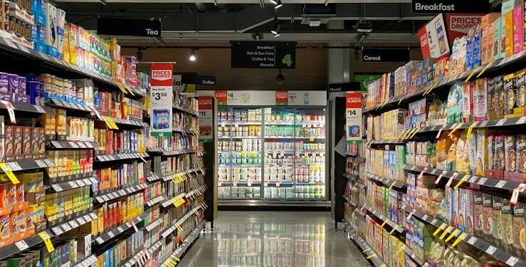 Τη Δευτέρα ξεκινά η κατάθεση δεσμευτικών προτάσεων για τις μειώσεις τιμών στα σούπερ μάρκετ – Στόχος μειώσεις έως 20% από τα τέλη Αυγούστου