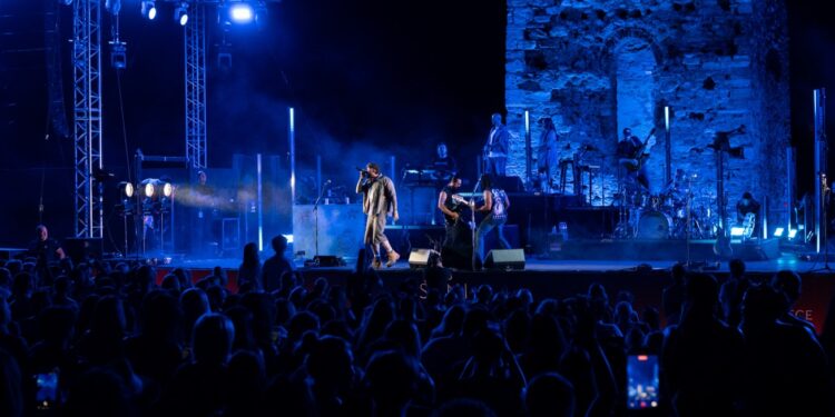 Κατέκτησε το κοινό του Sani Festival o James Arthur