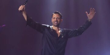 Κωνσταντίνος Αργυρός: «Πάντα πίστευα ότι η ελληνική μουσική μπορεί να πιάσει κορυφές παγκοσμίως»