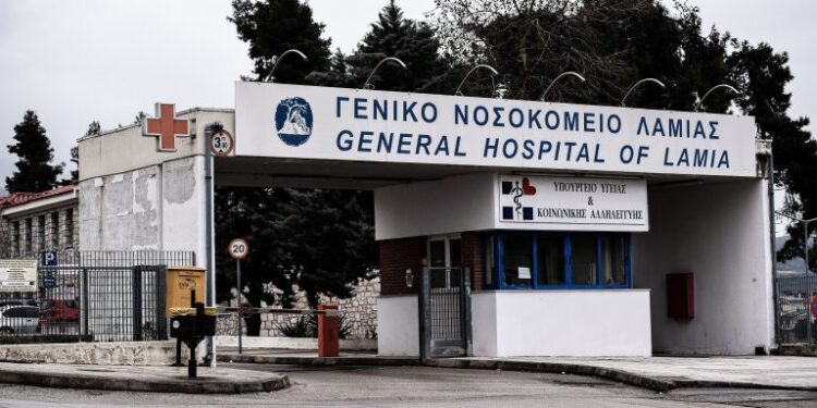 Σαλμονέλα στη Λαμία: Βρέθηκε ο προμηθευτής – 17 νοσηλεύονται, οι περισσότεροι νέοι – Τι είπαν στο ΕΡΤnews Radio 105,8 Αντιπεριφερειάρχης και ΕΟΔΥ