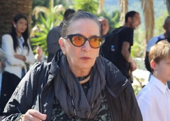 Λίνα Νικολακοπούλου: «Πιστεύω ότι ο έρωτας είναι ένας παράδεισος που περιμένουμε όλοι, αλλά που είναι απαιτητικός»