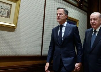 Χέρι - χέρι Ερντογάν με Ρούτε στη Σύνοδο του ΝΑΤΟ στην Άγκυρα - Στις 15:00 το τετ α τετ του Τούρκου με τον Τραμπ