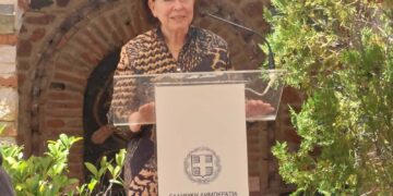 Λίνα Μενδώνη: Με την αναγέννηση του κάστρου αναγεννήθηκε και ο αστικός ιστός της πόλης της Μυτιλήνης