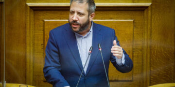 Αποχώρησε από την Κοινοβουλευτική Ομάδα του ΣΥΡΙΖΑ ο Αλέξανδρος Μεϊκόπουλος – Ανεξάρτητος πλέον ο βουλευτής Μαγνησίας