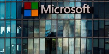Microsoft: Μαζικές περικοπές προσωπικού - 4.800 απολύσεις και ακόμη 1.600 αποχωρήσεις έως το 2027