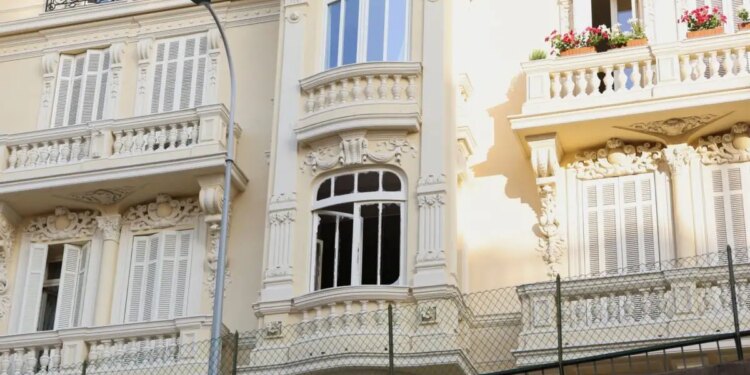 Ανατροπή στο Μονακό: Η σύζυγος του Ουκρανού ολιγάρχη διαψεύδει ότι είναι η γυναίκα που ακρωτηριάστηκε στη βομβιστική επίθεση - Στο μικροσκόπιο απάτη 100 εκατ. ευρώ