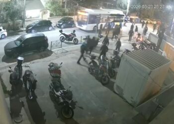 Όλη η δράση της συμμορίας χούλιγκαν σε γήπεδα, διακίνηση ναρκωτικών και εκβιασμούς: 10 συλλήψεις και 29 ταυτοποιημένοι για οκτώ κακουργήματα