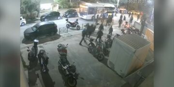 Όλη η δράση της συμμορίας χούλιγκαν σε γήπεδα, διακίνηση ναρκωτικών και εκβιασμούς: 10 συλλήψεις και 29 ταυτοποιημένοι για οκτώ κακουργήματα