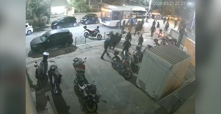 Όλη η δράση της συμμορίας χούλιγκαν σε γήπεδα, διακίνηση ναρκωτικών και εκβιασμούς: 10 συλλήψεις και 29 ταυτοποιημένοι για οκτώ κακουργήματα