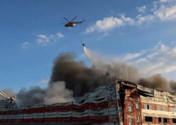 Ουκρανία: Η Ρωσία σφυροκόπησε το Κίεβο με 41 πυραύλους και drones στην μεγαλύτερη επίθεση από την αρχή του πολέμου - Ένας νεκρός και 16 τραυματίες