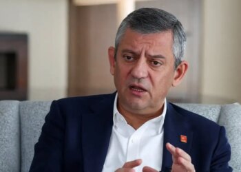 Τουρκία: Ο Οζγκιούρ Οζέλ αποχωρεί από το CHP και ιδρύει νέο κόμμα