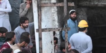 Πακιστάν: Τουλάχιστον 34 νεκροί από έκρηξη σε ανθρακωρυχείο