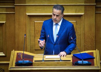 Παπασταύρου στη Βουλή: Η μεταβίβαση της δημόσιας περιουσίας στο Υπερταμείο έγινε επί ΣΥΡΙΖΑ