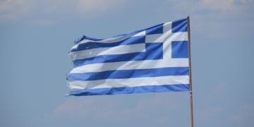 Τα δύο ορόσημα στην αποκλιμάκωση του δημοσίου χρέους - Η ακτινογραφία του