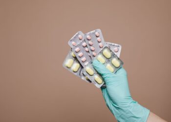 Σχεδόν παγκόσμια η κατάχρηση αντιβιοτικών, σύμφωνα με μελέτη