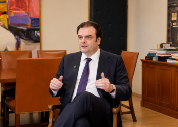 Πιερρακάκης στο Politico: Να αξιοποιήσει η ΕΕ έσοδα από τις δημοπρασίες συχνοτήτων προς χρηματοδότηση στρατηγικών ευρωπαϊκών επενδύσεων
