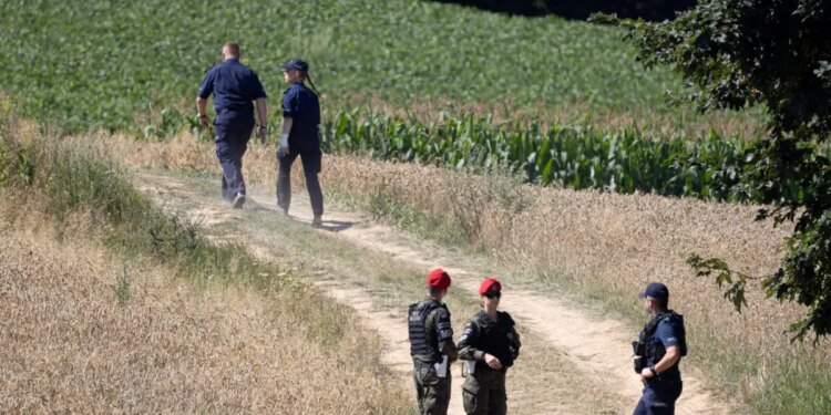 Συναγερμός στην Πολωνία: Ρωσικός πύραυλος Kh-101 παραβίασε τον εναέριο χώρο και έπεσε στο έδαφος