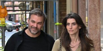 Γιώργος Σαμπάνης για Ιωάννα Σαρρή: «Με κάνει συνέχεια να γελάω, το χιούμορ είναι το πιο σέξι πράγμα για ένα ζευγάρι»