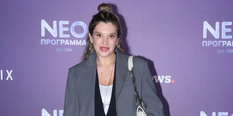 Σύλβια Δεληκούρα: «Πήγα τρεις φορές στο μοναστήρι για να δω τον πνευματικό της μητέρας μου»