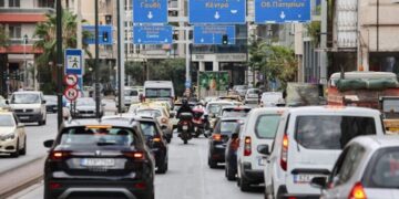 Με Τεχνητή Νοημοσύνη η εξέταση ενστάσεων για ανασφάλιστα οχήματα και τέλη κυκλοφορίας