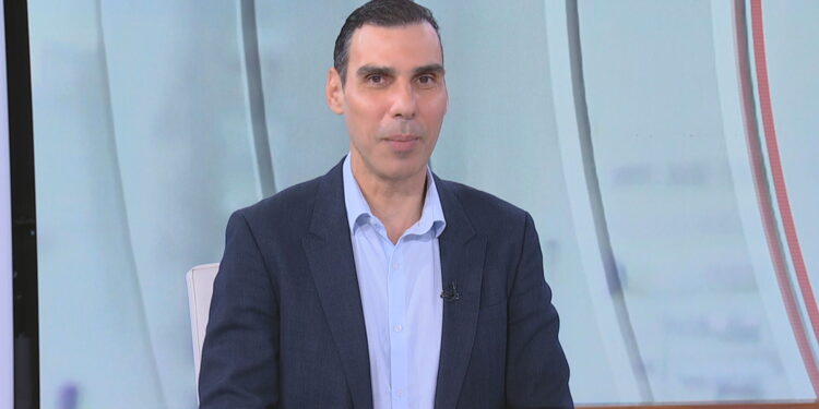 Θεμιστοκλέους στο ΕΡΤnews: Η φωτιά στο Σισμανόγλειο ήταν εμπρησμός, έγινε με πρόθεση – Κάτω από τέσσερις μήνες η αναμονή για χειρουργείο