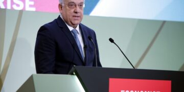 Το σχέδιο για τη νέα βιομηχανική Ελλάδα παρουσίασε στο συνέδριο του Economist ο Τ. Θεοδωρικάκος