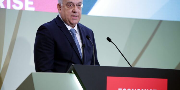 Το σχέδιο για τη νέα βιομηχανική Ελλάδα παρουσίασε στο συνέδριο του Economist ο Τ. Θεοδωρικάκος