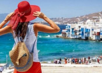 Τουρισμός για Όλους 2026-2027: Πότε ανοίγει η πλατφόρμα και ποιοι θα πάρουν έως 600 ευρώ