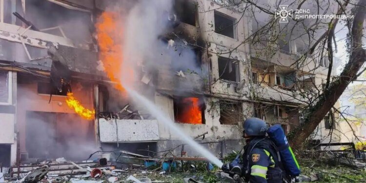 Πόλεμος στην Ουκρανία: Πάνω από 14 νεκροί μετά από εκατέρωθεν επιθέσεις
