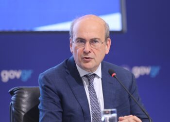 Χατζηδάκης στο ΕΡΤnews Radio 105,8 για ΟΠΕΚΕΠΕ: Καταργούνται οι ενδιάμεσοι στην καταβολή των επιδοτήσεων – Πραγματικοί παραγωγοί θα παίρνουν περισσότερα χρήματα