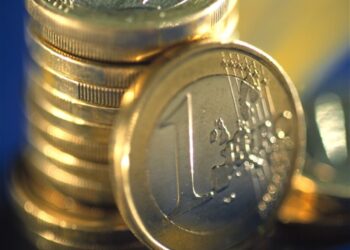 ΙΟΒΕ: Βελτίωση του δείκτη οικονομικού κλίματος -Aμετάβλητη η καταναλωτική εμπιστοσύνη