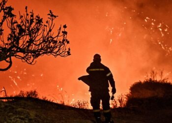 Σε «πορτοκαλί» συναγερμό για εκδήλωση πυρκαγιάς σήμερα έξι περιφέρειες της χώρας