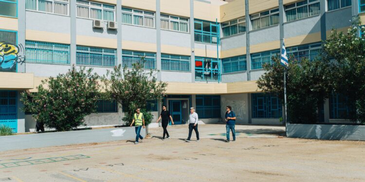 «Ο Μηχανικός της Γειτονιάς»: Σε εφαρμογή η νέα υπηρεσία του Δήμου Αθηναίων για ταχεία αποκατάσταση προβλημάτων στα σχολεία - ertnews.gr