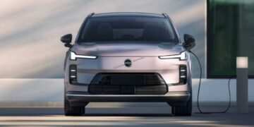 Η Volvo ξαναδίνει προτεραιότητα στα plug-in υβριδικά