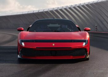 Η Ferrari ποντάρει στα βιοκαύσιμα