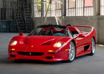 Πόσο πωλείται η Ferrari F50 του Μάικ Τάισον;