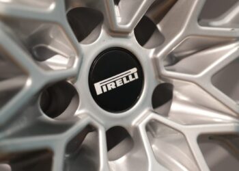 Η Pirelli απομακρύνεται από τους Κινέζους