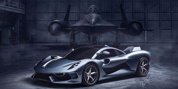 Hennessey Blackbird: Με 850 άλογα, χειροκίνητο κιβώτιο και καθόλου οθόνες